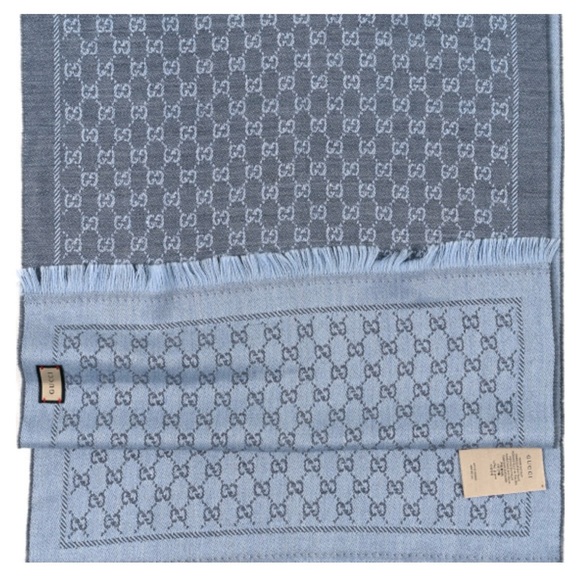 GUCCI REVERSIBLE SCARF. NWT - Picture 3 of 13